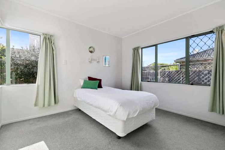 2/2 Stratford Avenue Milford_12