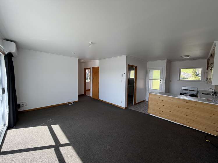 3/22 Raewyn Street Morningside_3