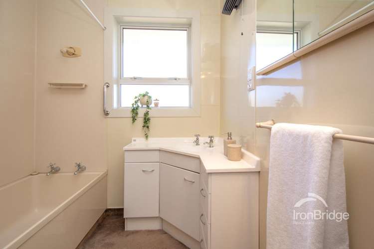 3 Frensham Crescent Woolston_13