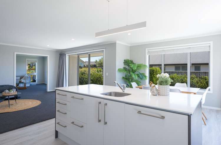 12 Cupola Crescent Richmond_7