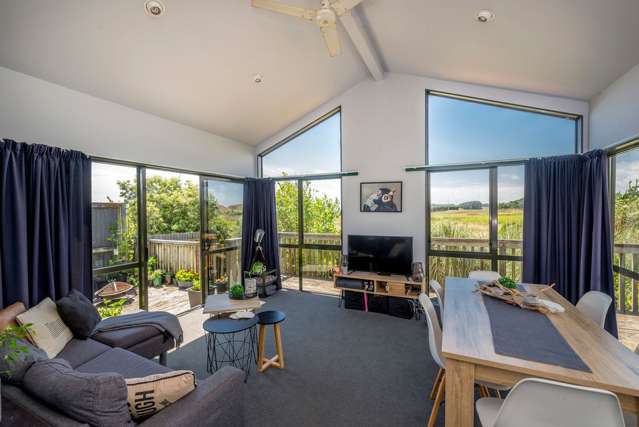 2 Dodds Crescent Otaki Beach_2