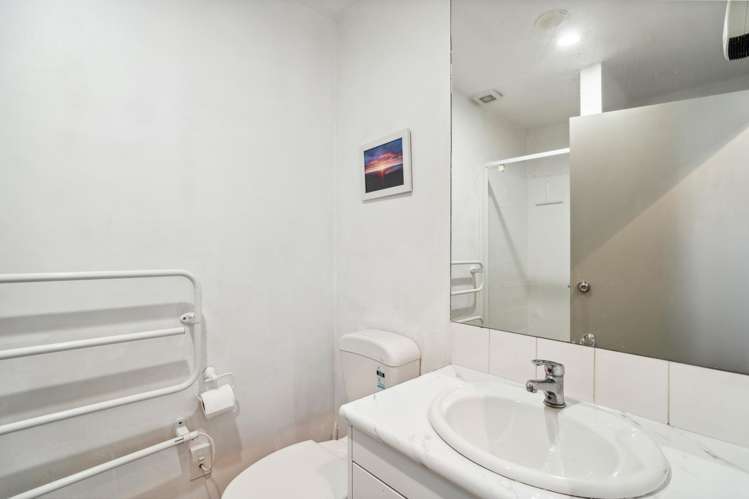 43/159 Gorge Road Queenstown_10