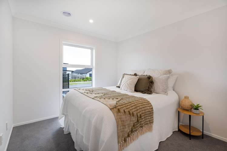 83 Queen Charlotte Drive Aotea_16