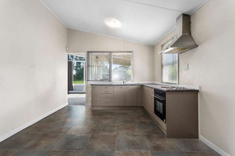 17 River Road Kawerau_8