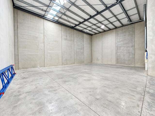 Unit 2/4 Rawiri Place Hobsonville_1