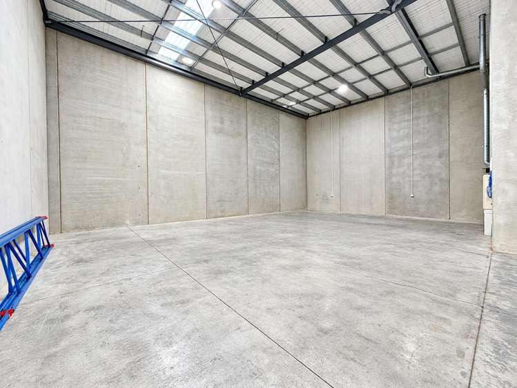 Unit 2/4 Rawiri Place Hobsonville_1