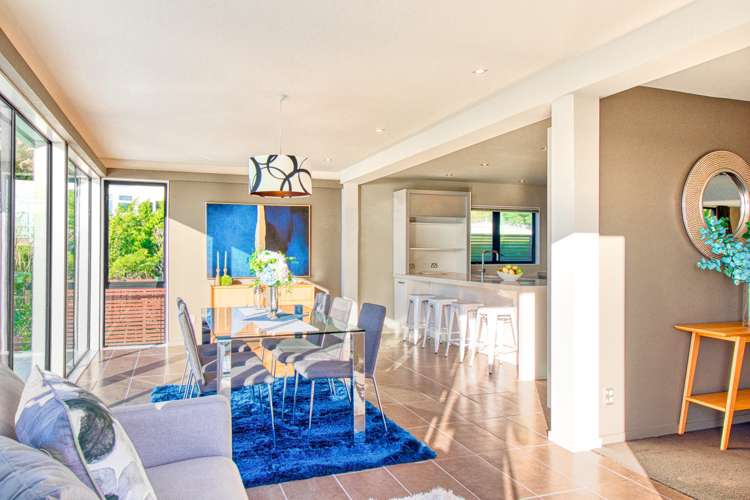 20 Countess Close Maupuia_11