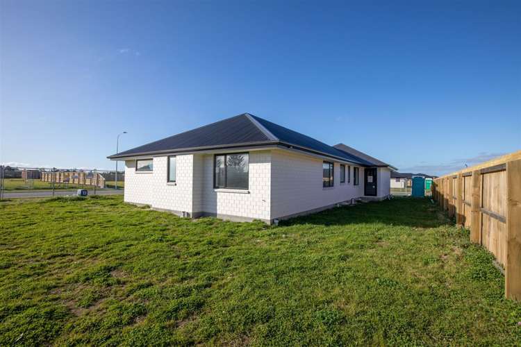 17 Owen Drive Darfield_21