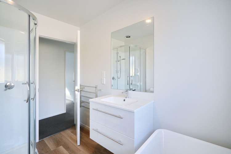 10 Croydon Street Woodend_11