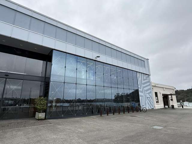 High Quality Waterfront Office Spaces