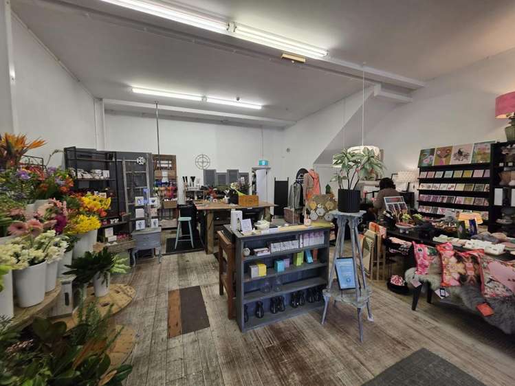 Ground/121 Jackson Street Petone_5