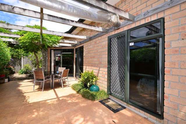 1 Francis Skinner Place Orewa_2