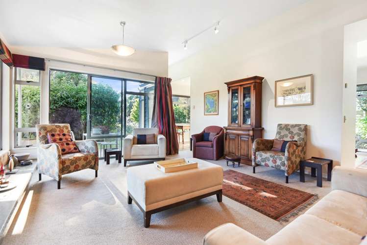5 Suffolk Drive Otamatea_10