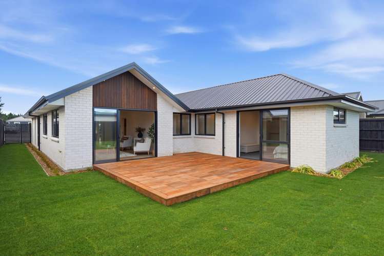 15 Frederick Busch Crescent Rangiora_16