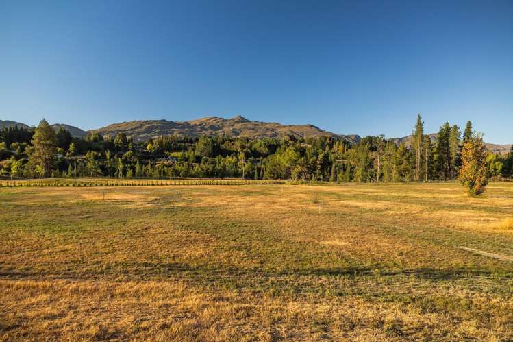 92 Fitzpatrick Road Dalefield/Wakatipu Basin_4