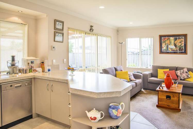 27 Turnberry Drive Wattle Downs_2