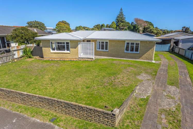 4 Colenso Place Otaki Beach_19