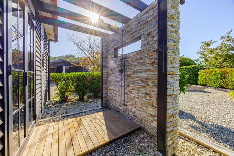 80 Kent Terrace Taradale_17