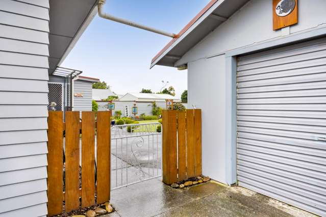 240 Egmont Street Patea_4