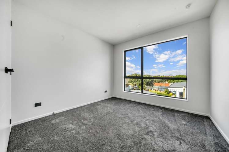 1/61 Kairanga Street_2