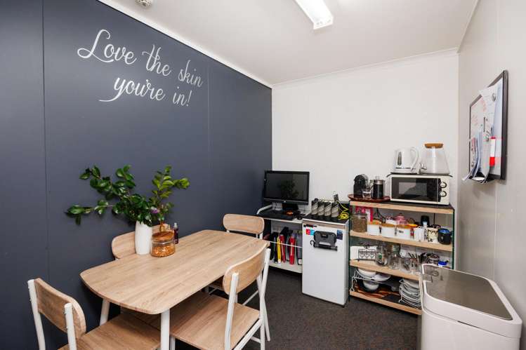 192 Fitzherbert Avenue West End_9