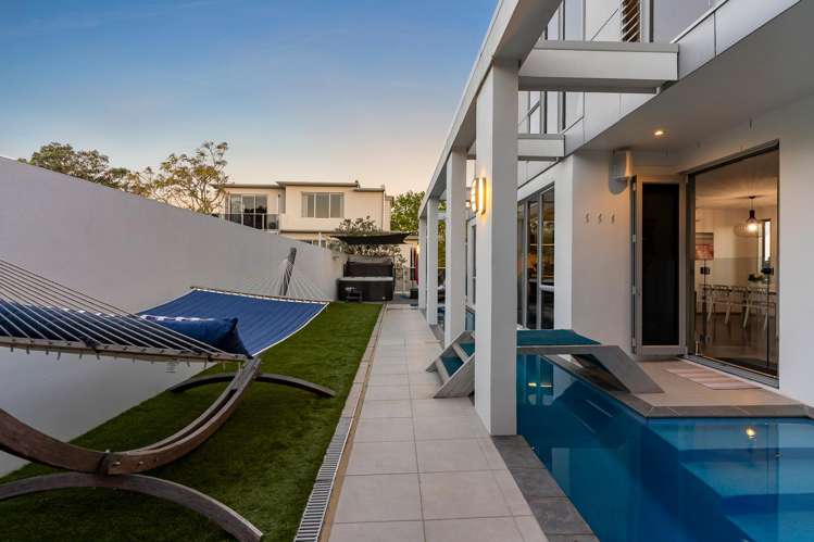 123 Beach Road Castor Bay_9