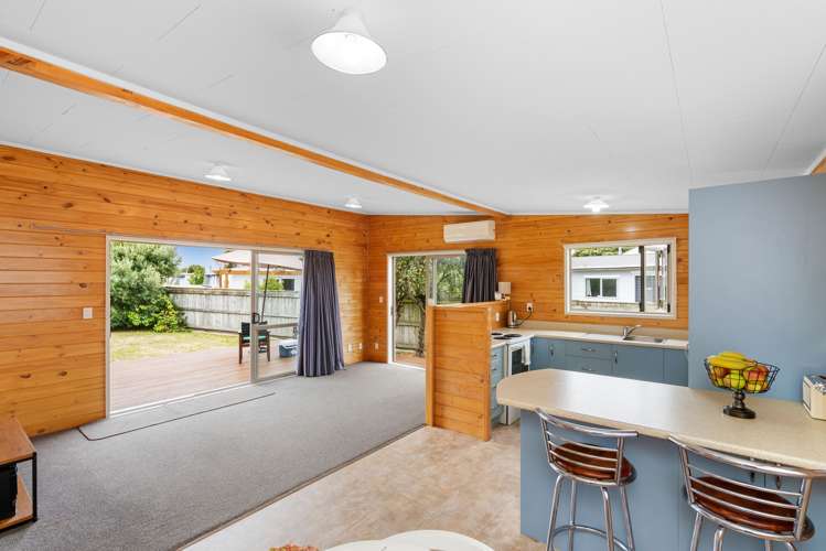 39 Kiharoa Street Otaki Beach_5