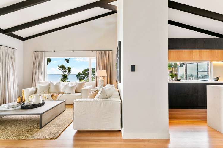 66a Cliff Road Torbay_6