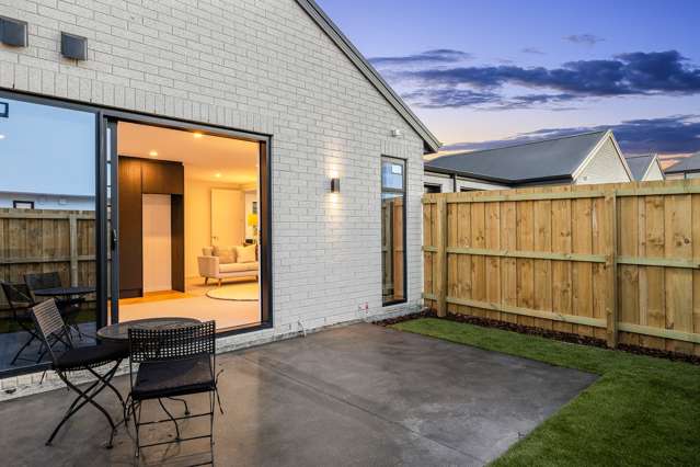 New build two bedroom town house Redwood