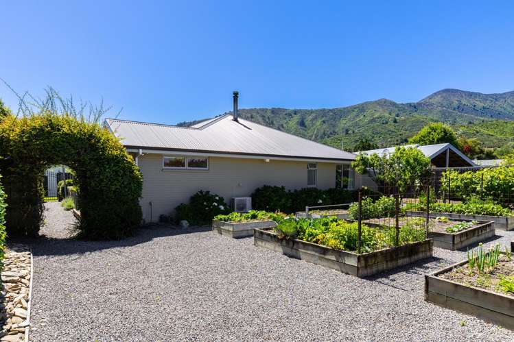 6a Huia Street Waikawa Bay_45