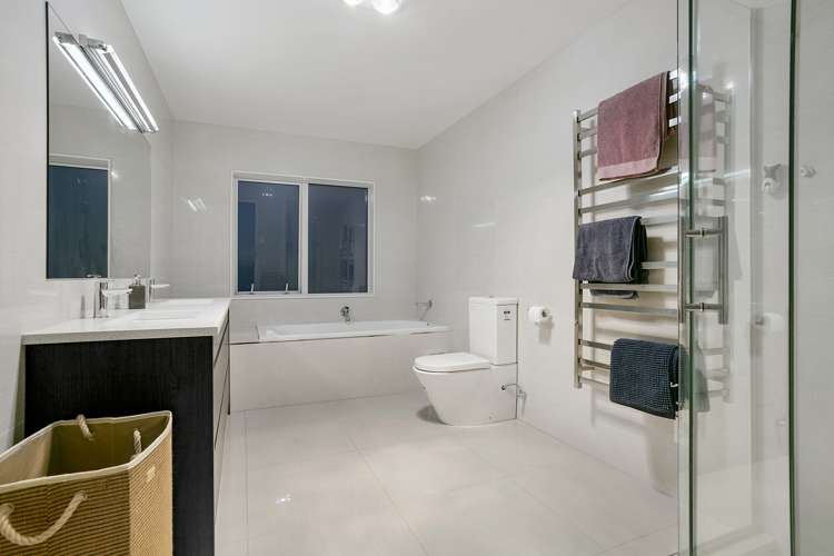 23 Blacks Road Greenhithe_18