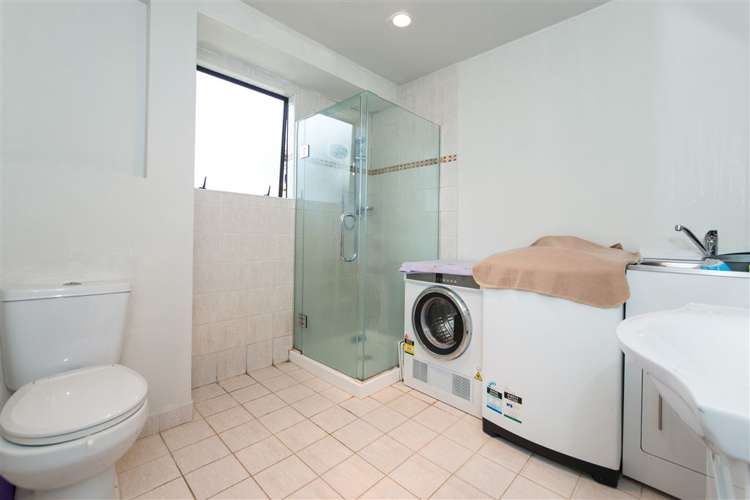 7 Halloran Place Massey_9