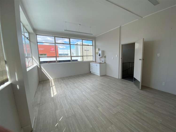 Part 1st Floor, 94 London Street Hamilton Central_1