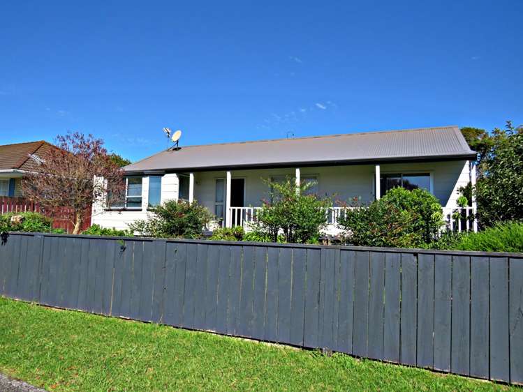 28 Bluewater Place Wattle Downs_1