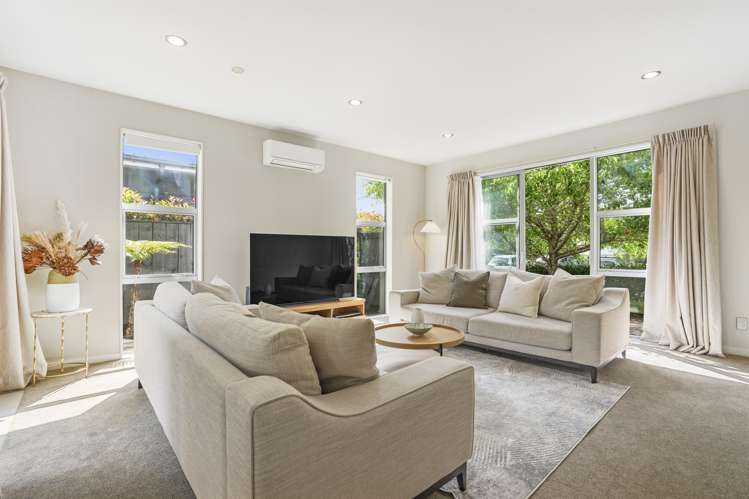 6 Tuatini Place Long Bay_12