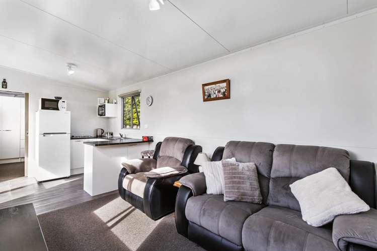 1224 Glenbrook Road Glenbrook_16