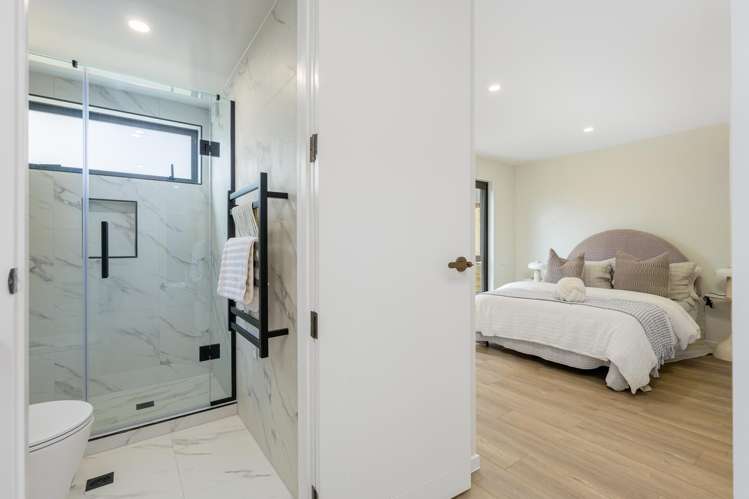 9B Catalina Crescent Forrest Hill_10