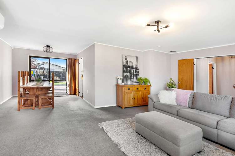 18 Truscott Grove Awapuni_5