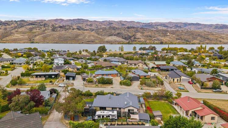 13 Missy Crescent, Pisa Moorings Mount Pisa_22