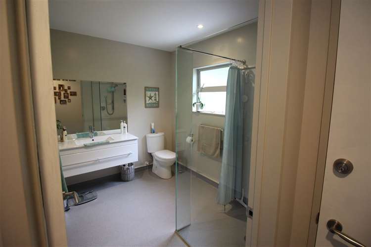 1736 Queen Charlotte Drive Anakiwa and Surrounds_19