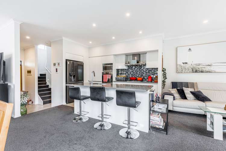 16 Kauri Amber Road Westgate_16