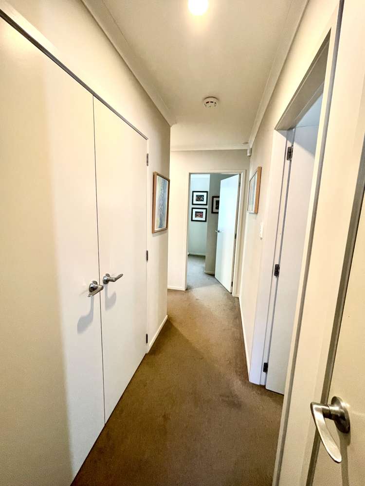 2 Barossa Way Brookfield_22