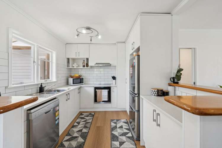 148 Hepburn Road Glendene_5