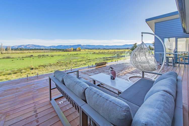 225 Ashley Road Cust_25