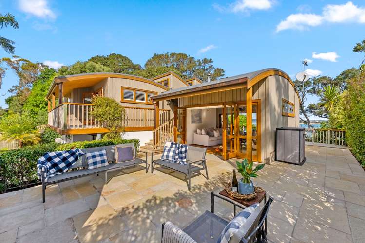 417 Leigh Road Leigh_13