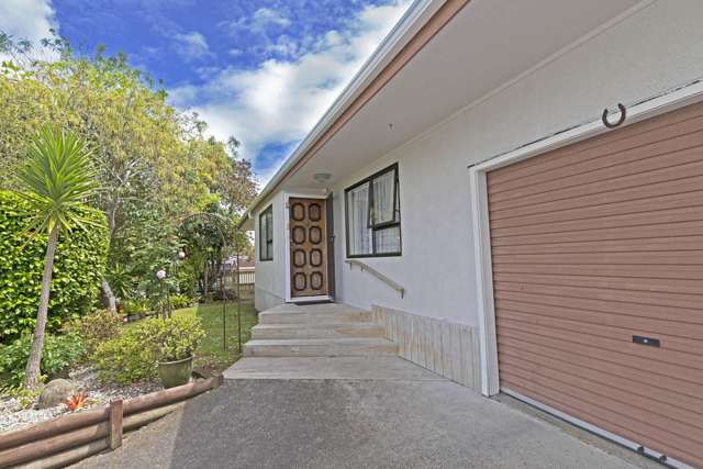 2 Rhinevale Close Henderson_2