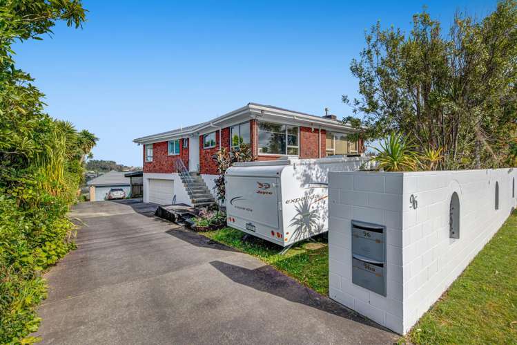 1/96 Sunset Road Unsworth Heights_21