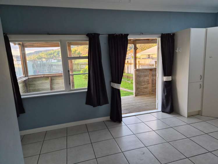  56 Bell Road Waiwhetu_6