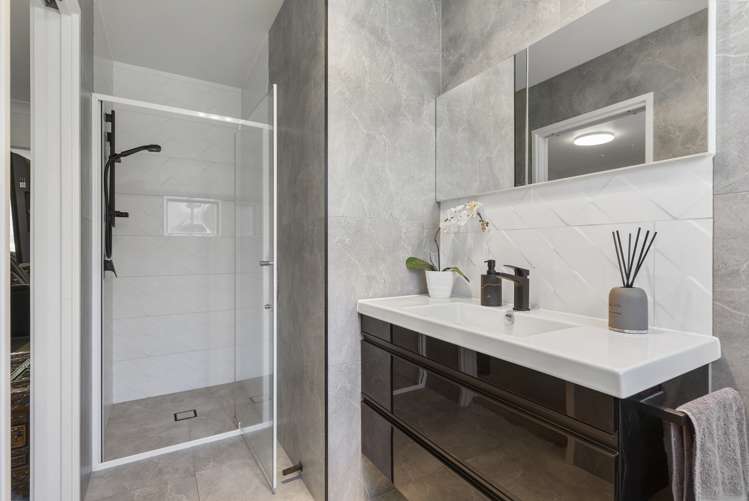 98 Buscomb Avenue Henderson_17