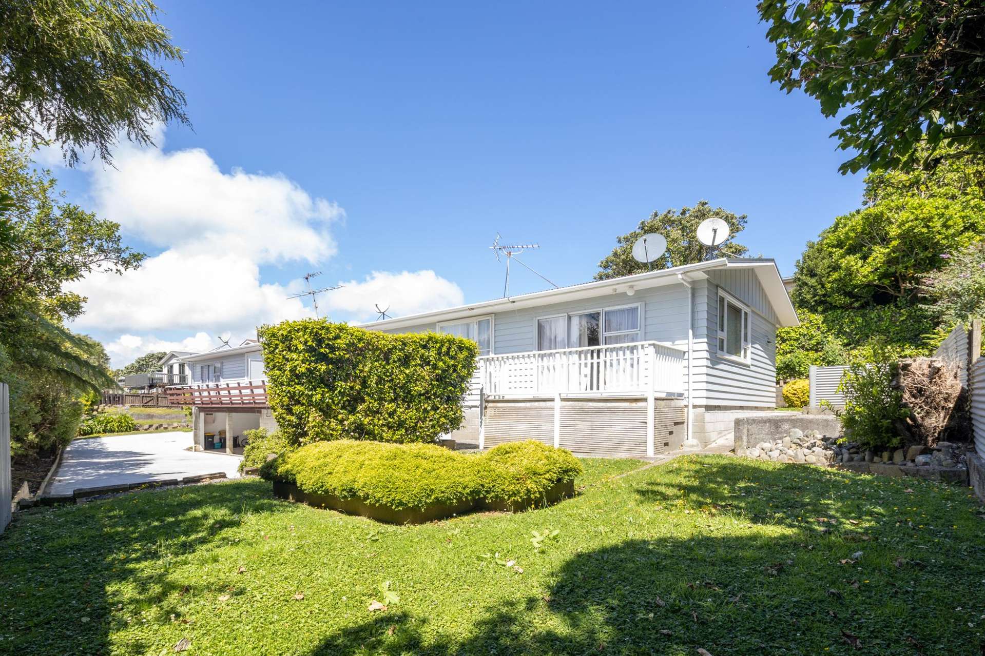 12 Kahikatea Grove Paparangi_0
